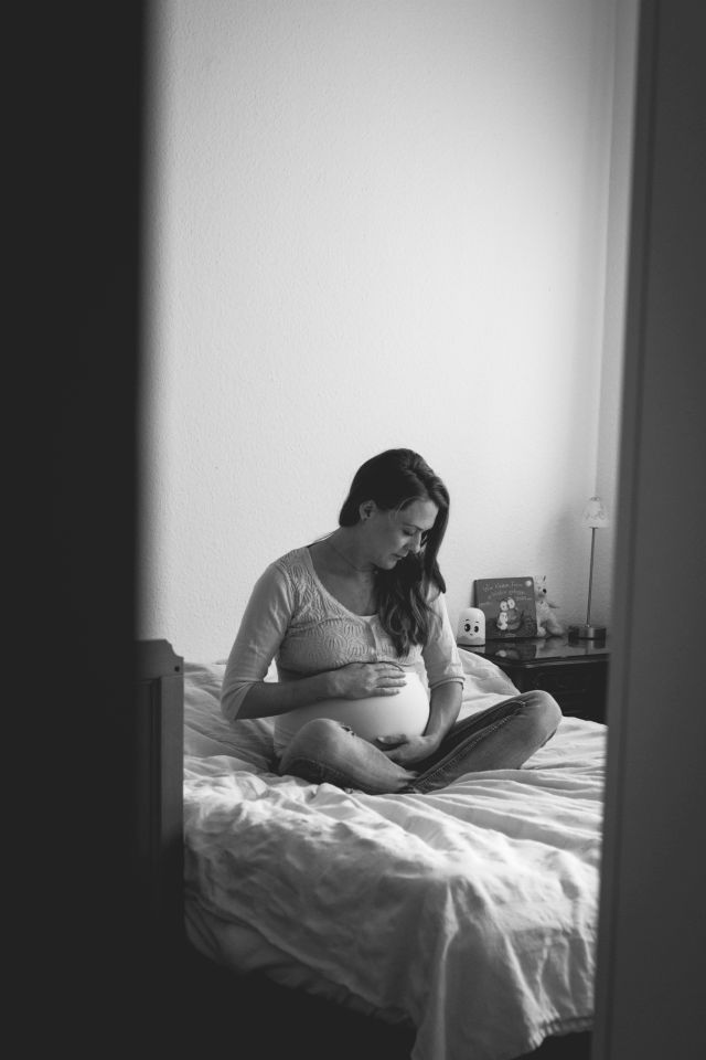 Babybauchfotos Schwangerschafts Fotoshooting Köln