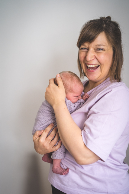 KNIPSKIND_Familienreportage Düsseldorf, Familienfotos Düsseldorf, Familienfotografie Düsseldorf-253