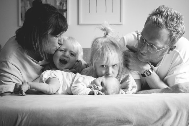 KNIPSKIND_Familienreportage Düsseldorf, Familienfotos Düsseldorf, Familienfotografie Düsseldorf-65