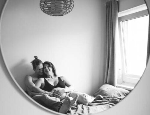 Natürliche Babybauchfotografie in Düsseldorf, Essen & Mülheim.